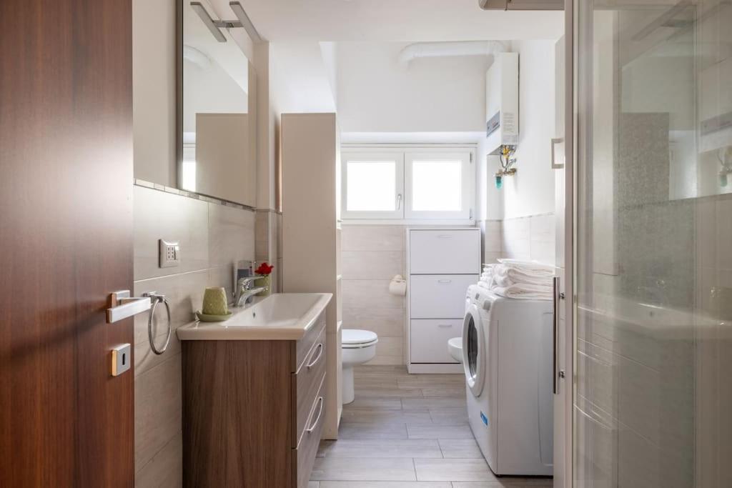 La Casa Dei Balocchi - 200 M Dalla Metro Bologna Appartement *